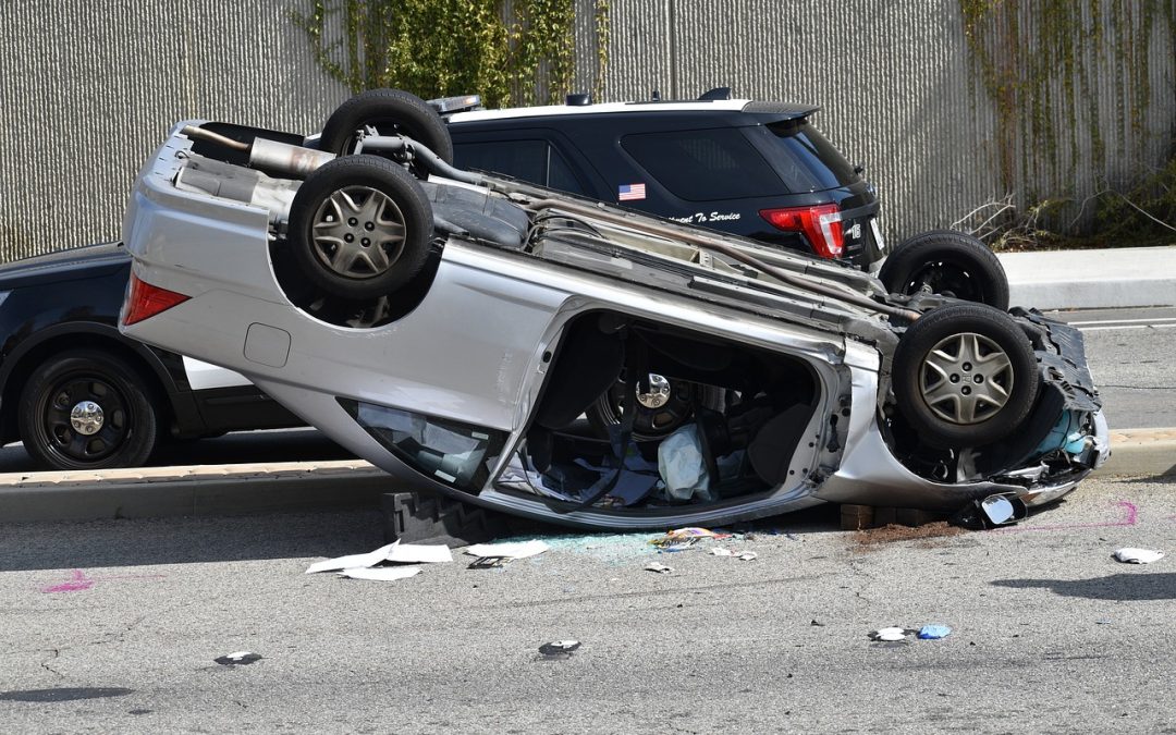 Dinas Damkar Banjarbaru Tangani Pohon Tumbang di Masjid